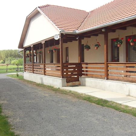 Kékszilva Vendégház Pap Esterno foto